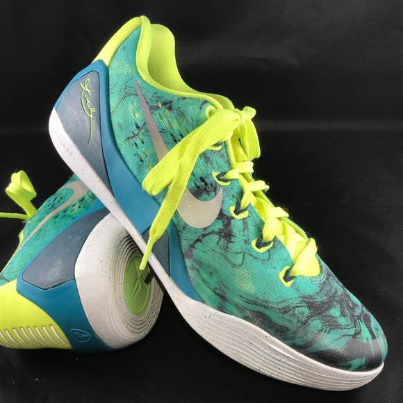 kobe shoes green and yellow
